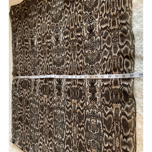 CALVIN KLIEN Women’s Snakeskin Design Wide Infinity Loop Scarf NEW WITH TAGS - Picture 9 of 9